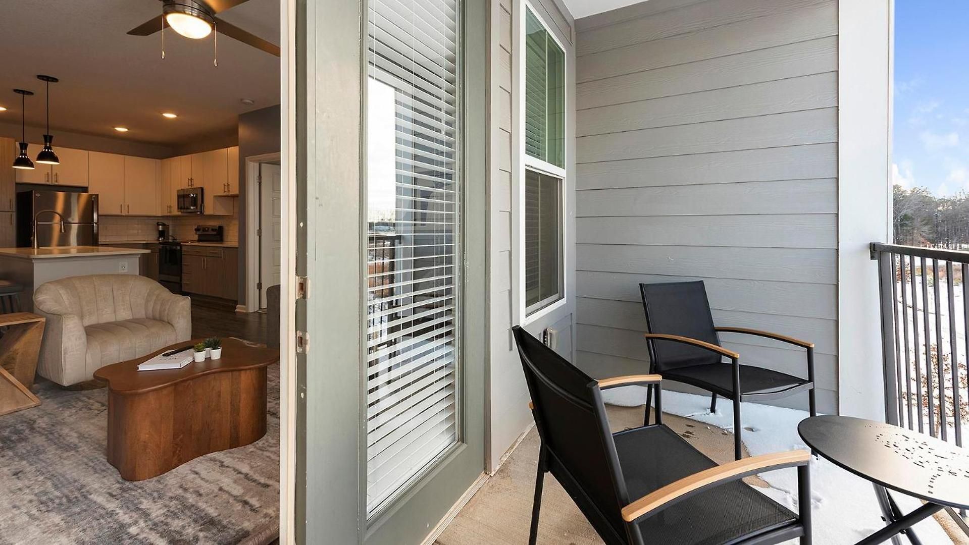 Landing Incredible 1bd Gym Pool Apartment Charlotte