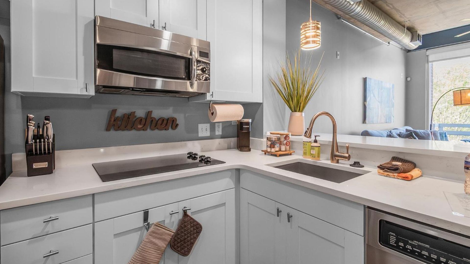 Modern Uptown Loft - Corporate-ready - Views * Charlotte