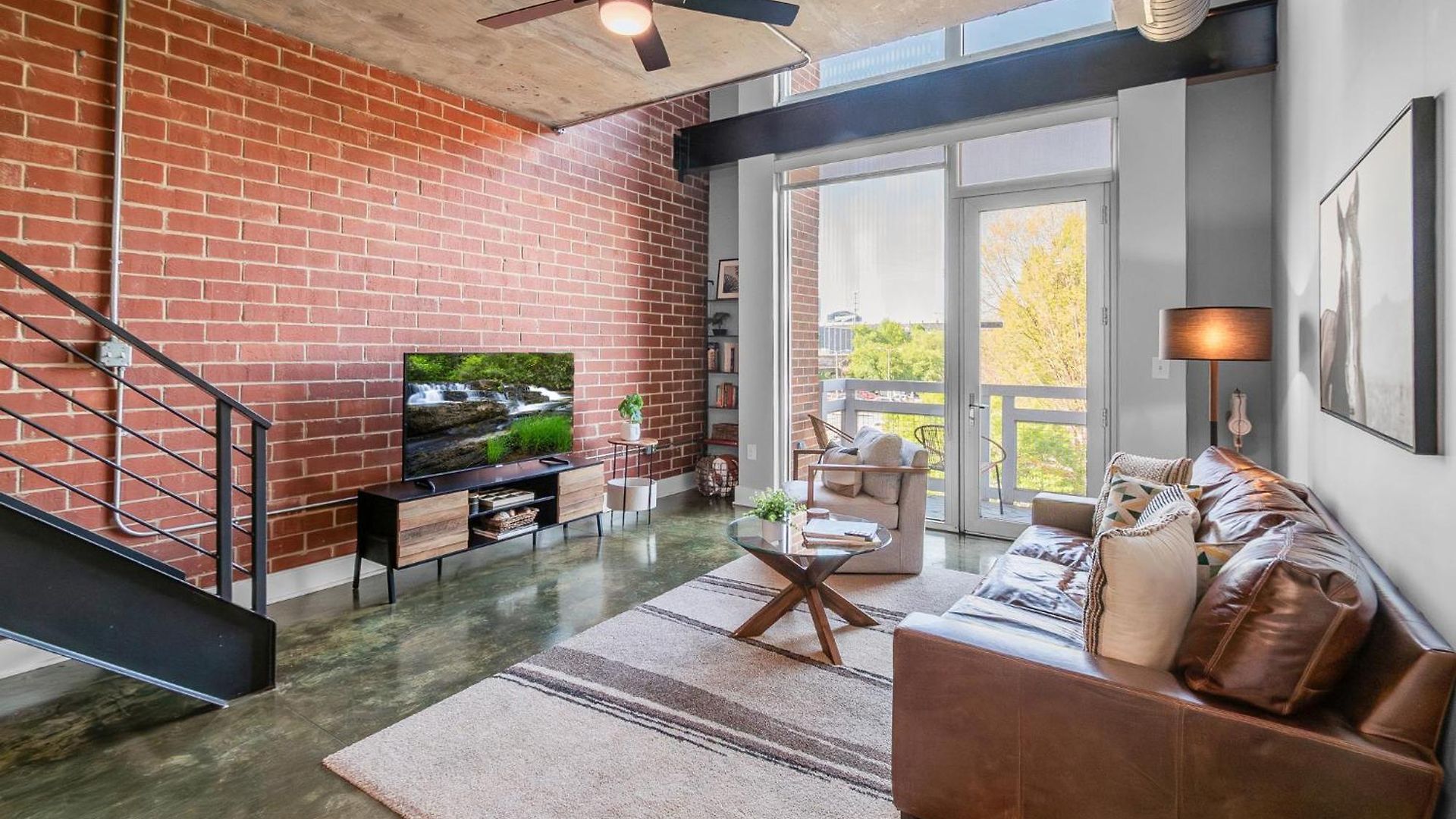 Modern Uptown Loft - Corporate-ready - Views Apartment *