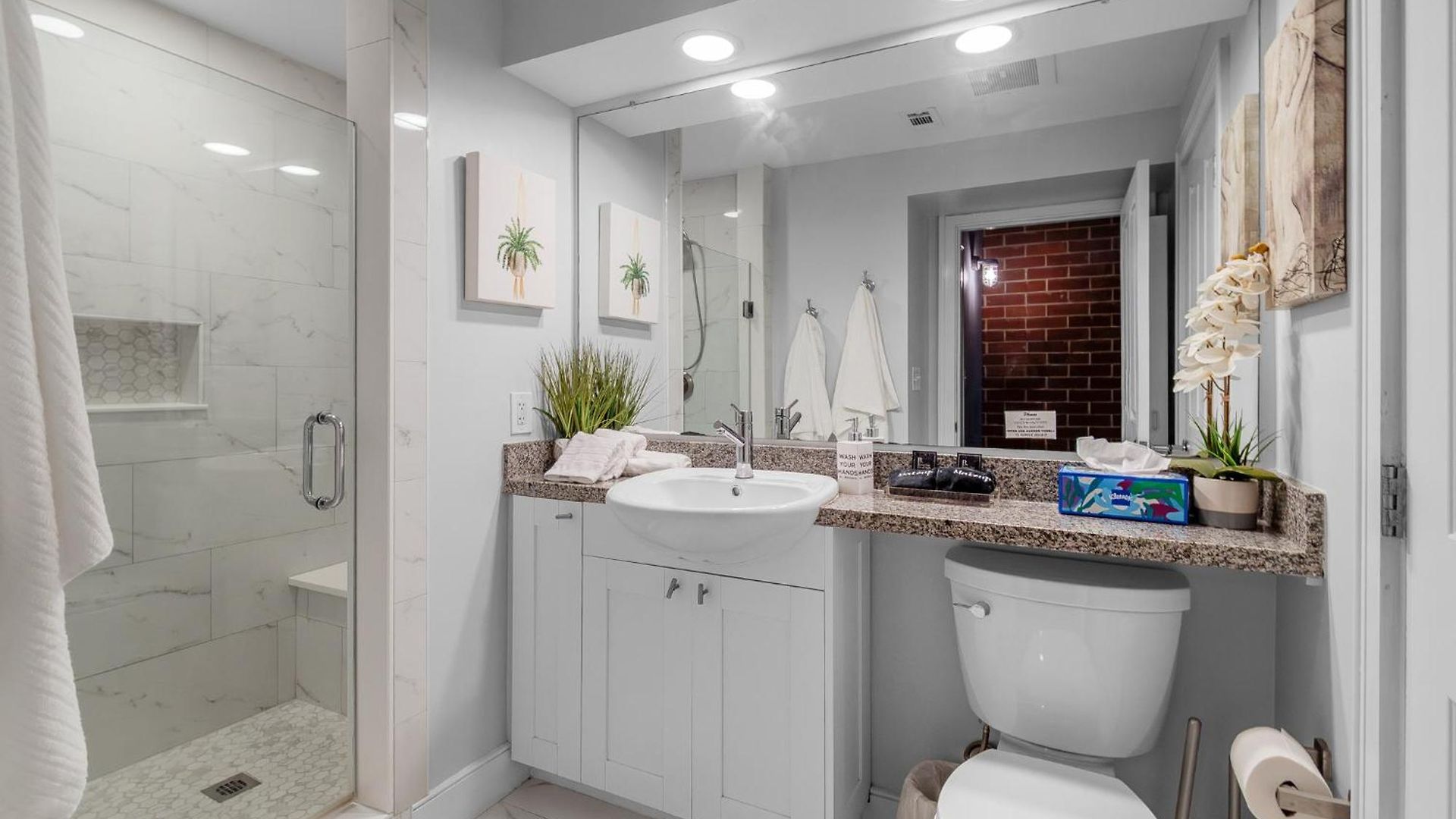 Modern Uptown Loft - Corporate-ready - Views Apartment