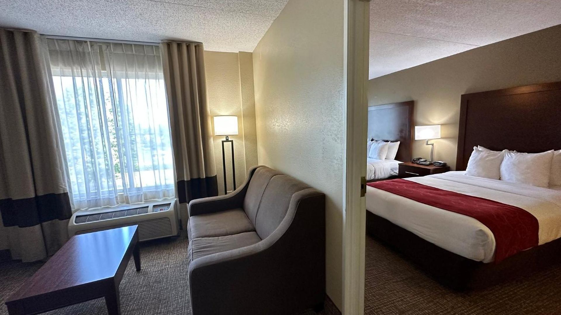 Hotel By Ihg 3*