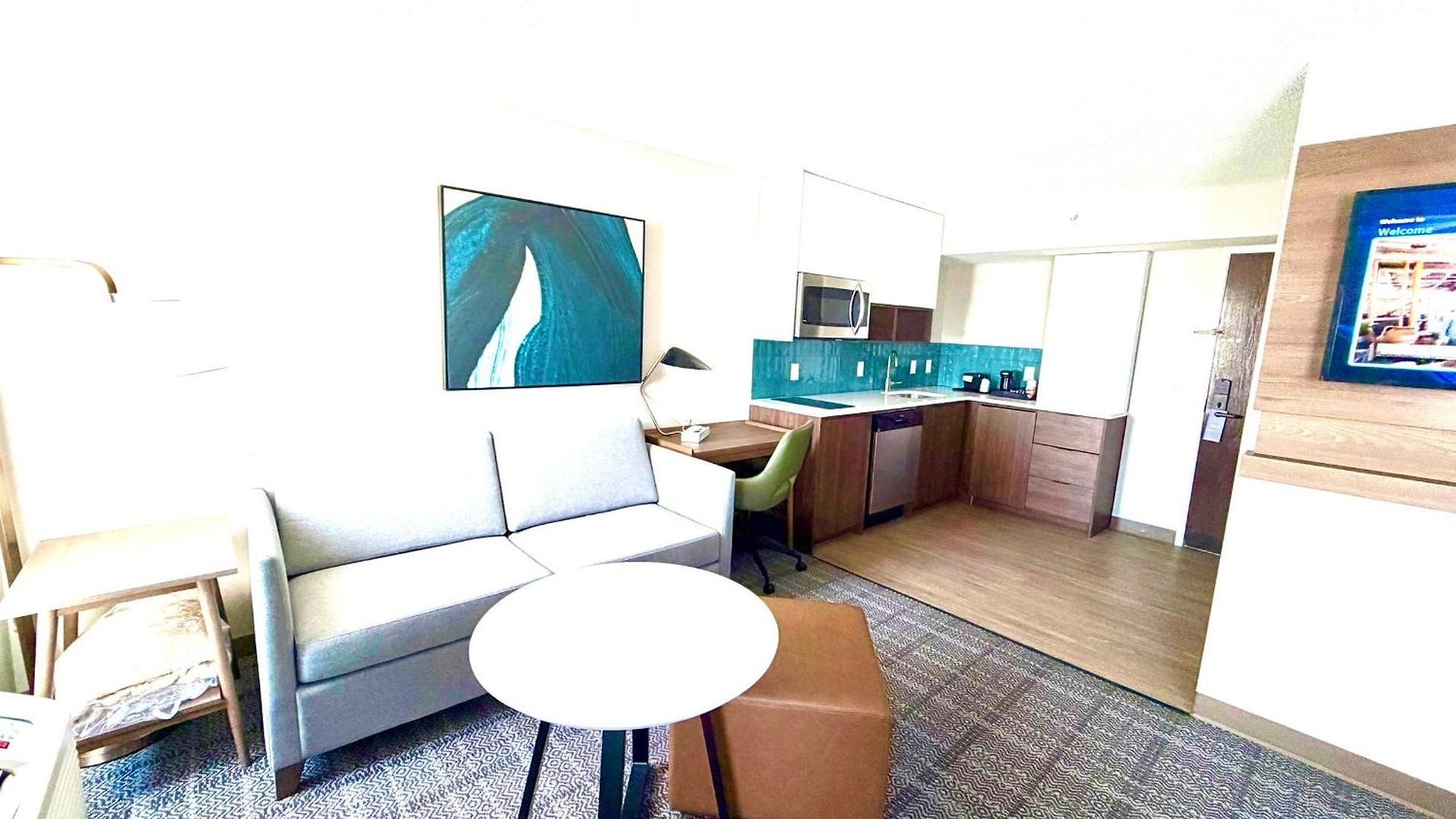 By Ihg Hotel