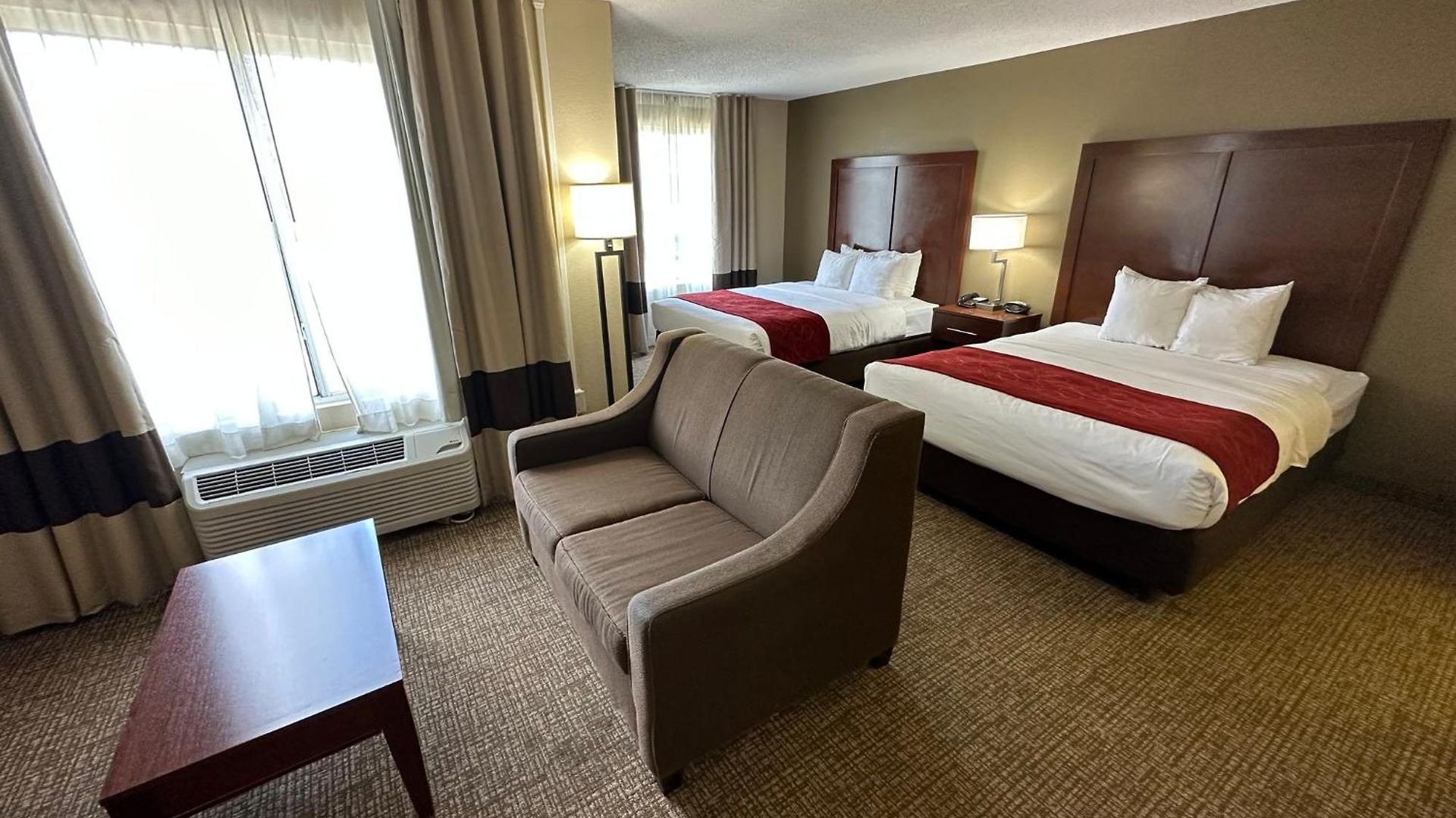 By Ihg Charlotte