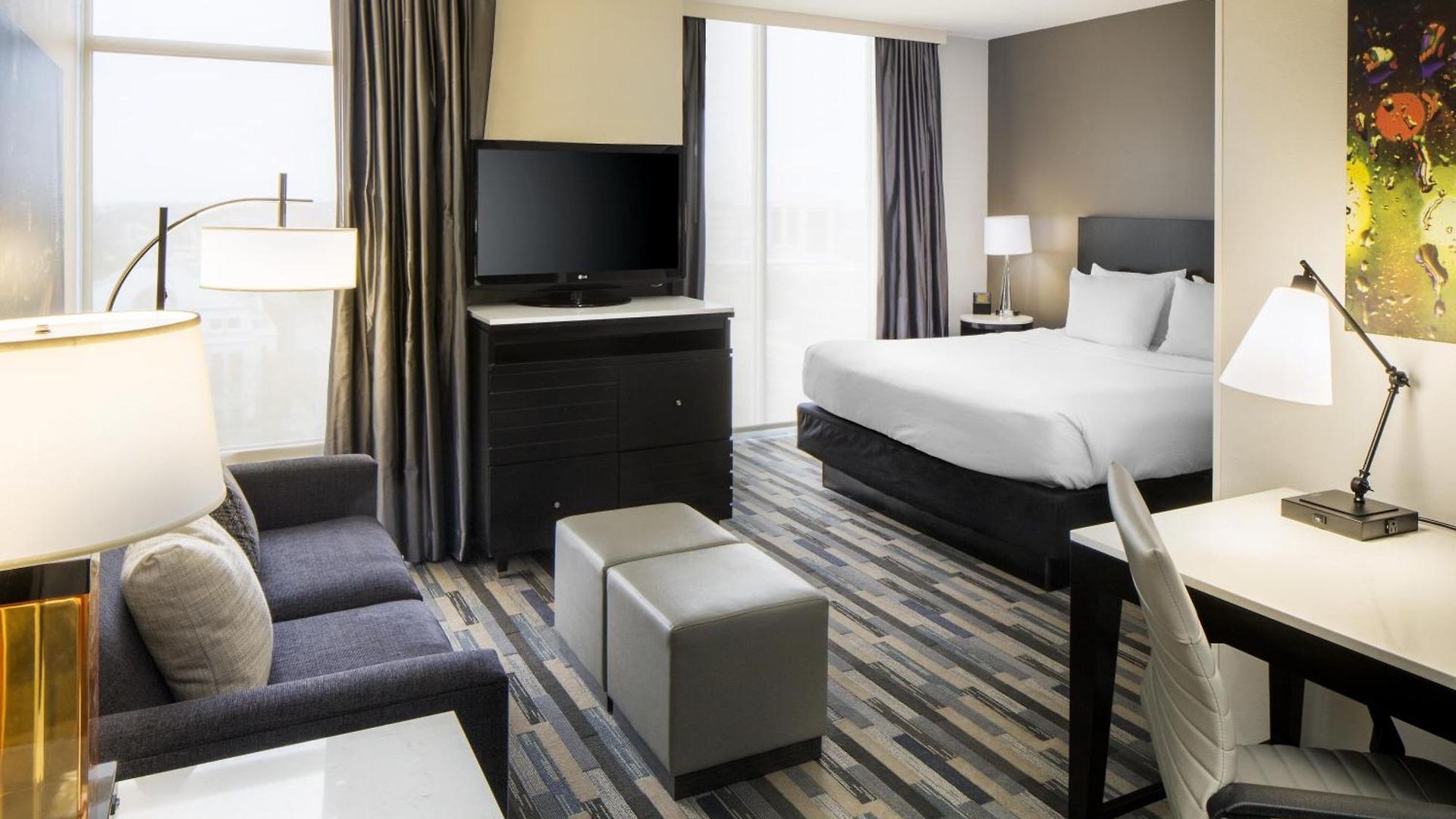 Hyatt House Center Hotel 3*