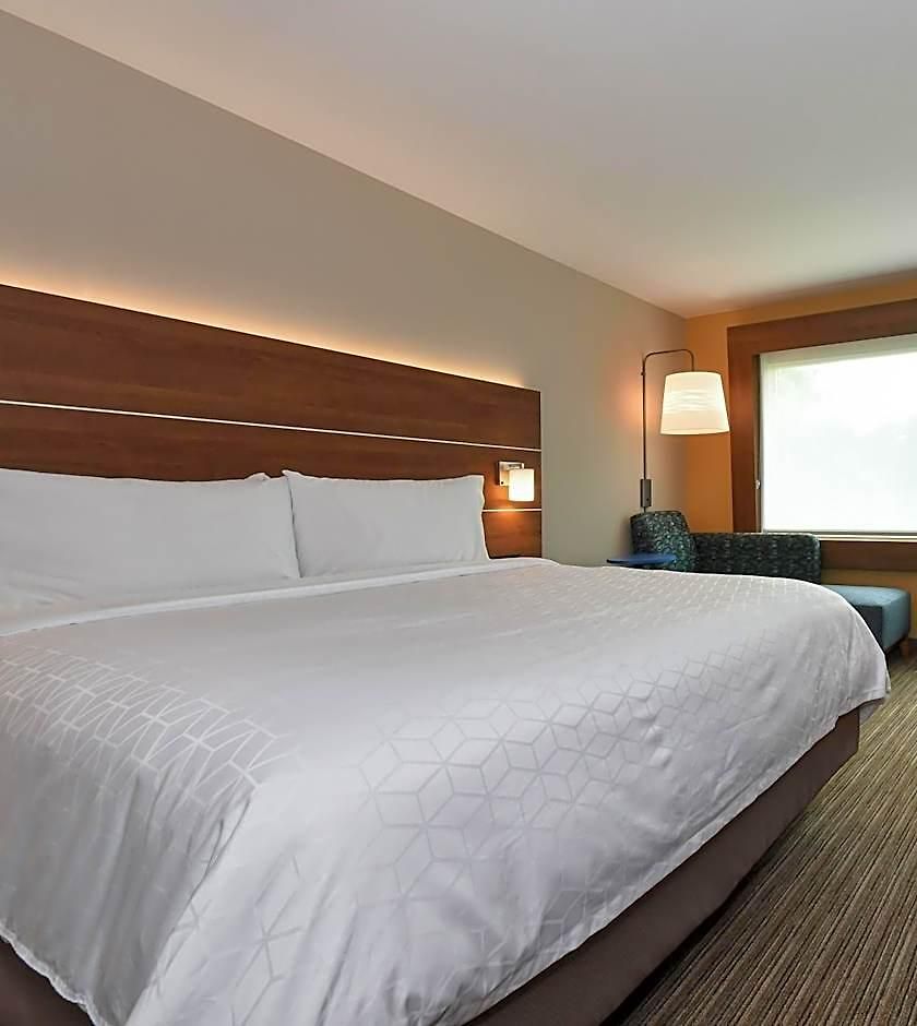 Hotel Express & - Ballantyne By Ihg