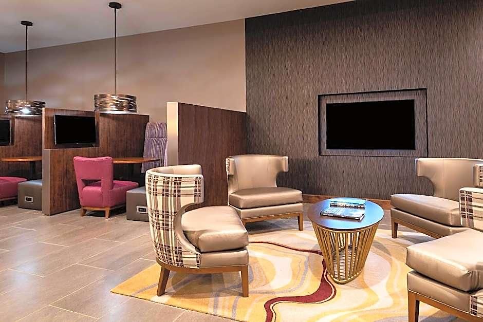 Courtyard By Marriott Northlake Hotel 2*
