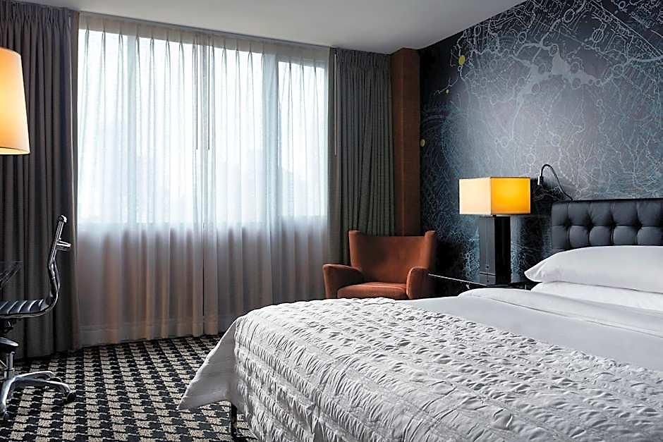Le Meridien 4*