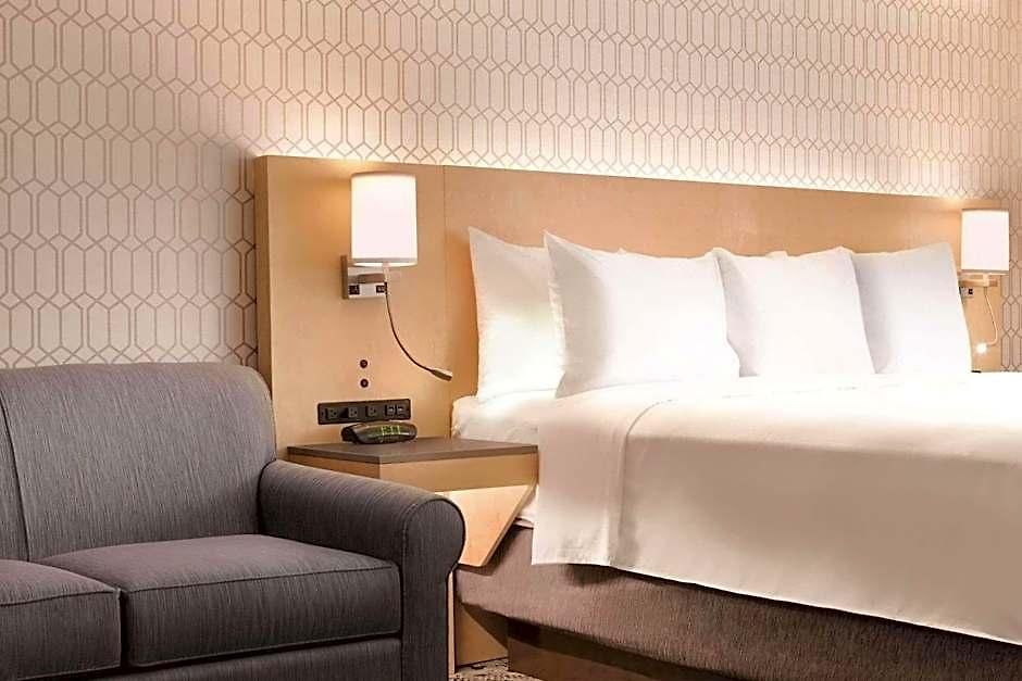 Radisson Airport 3* Charlotte