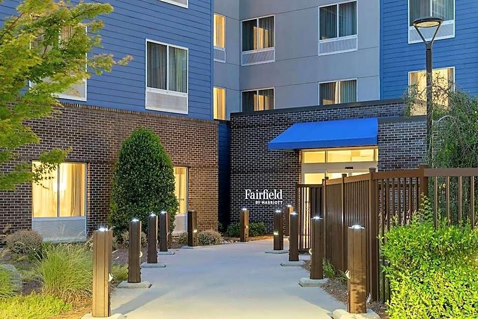 Fairfield & By Marriott Airport 3*