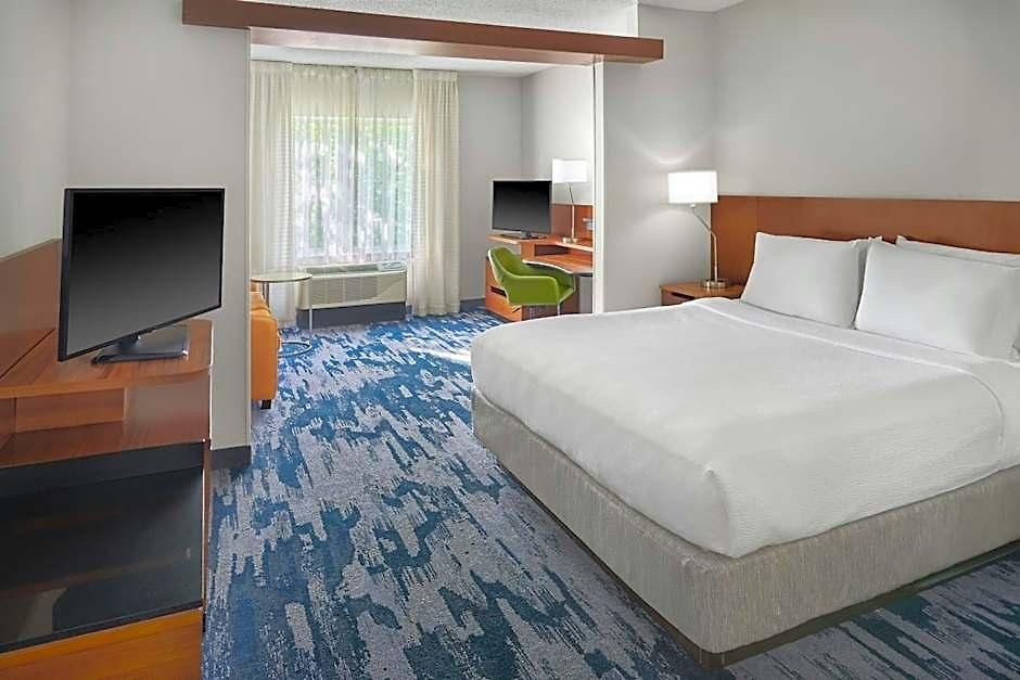 Fairfield & By Marriott Airport Hotel