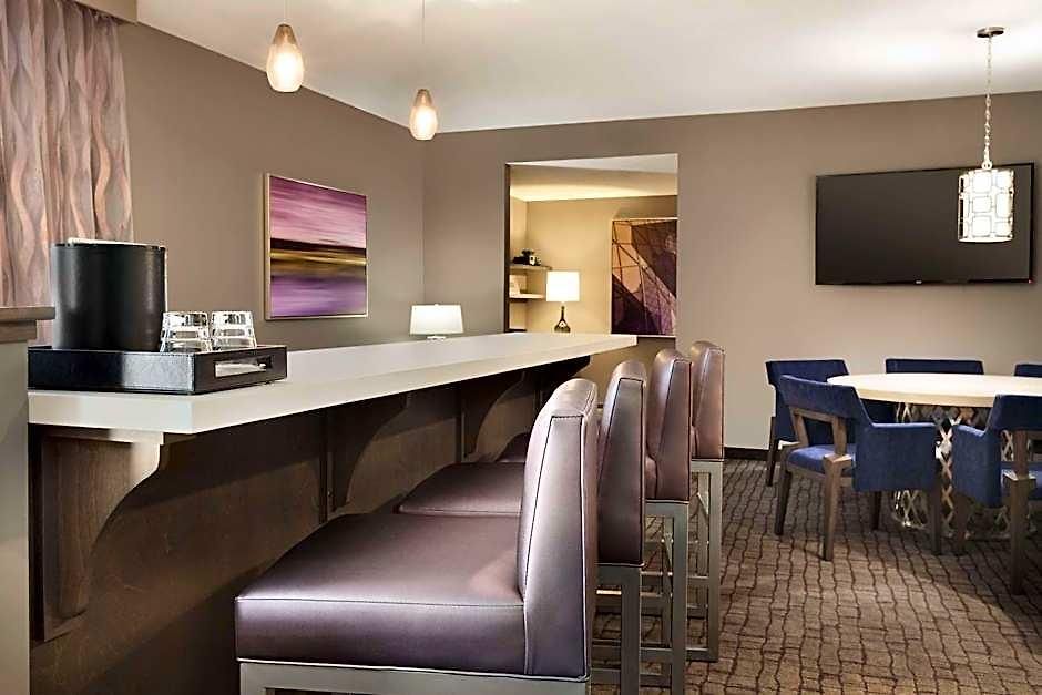 Embassy By Hilton Uptown Hotel
