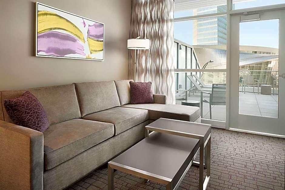 Embassy By Hilton Uptown 4*