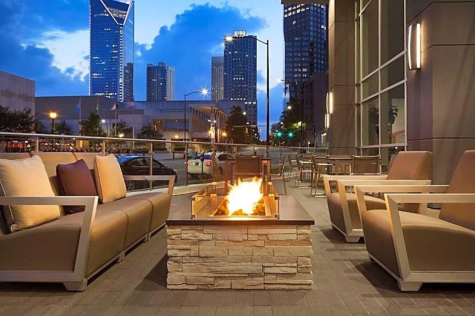 Embassy By Hilton Uptown 4*