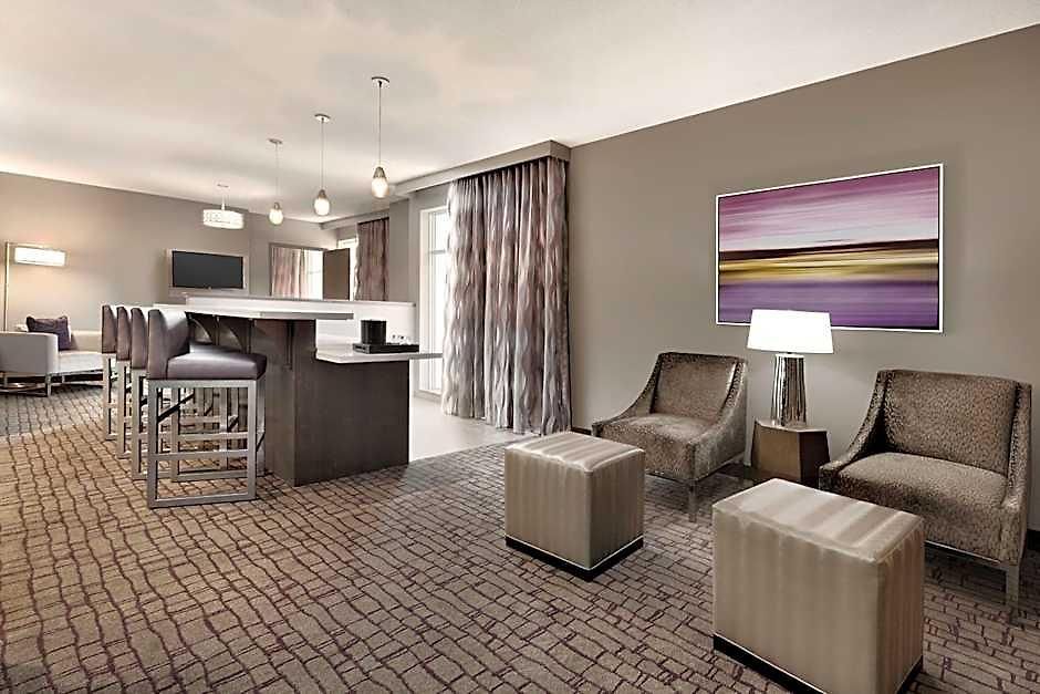 Embassy By Hilton Uptown 4*