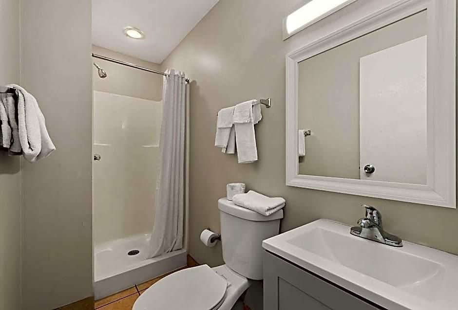 Rodeway Independence Blvd Inn 3*