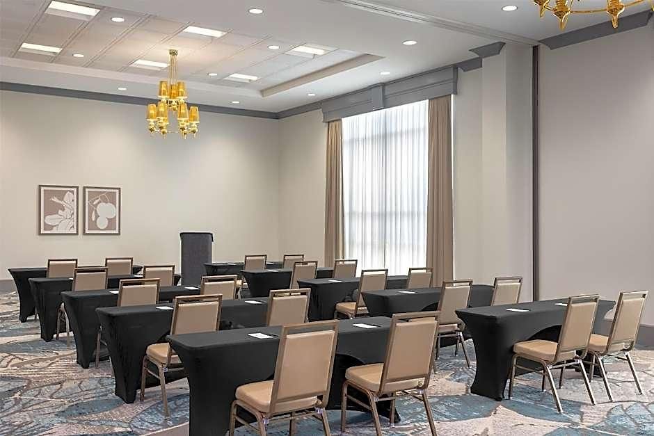 Hotel Embassy Charlotte/ayrsley