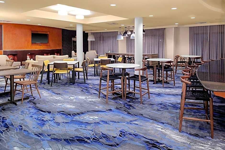 Fairfield & By Marriott Matthews Hotel