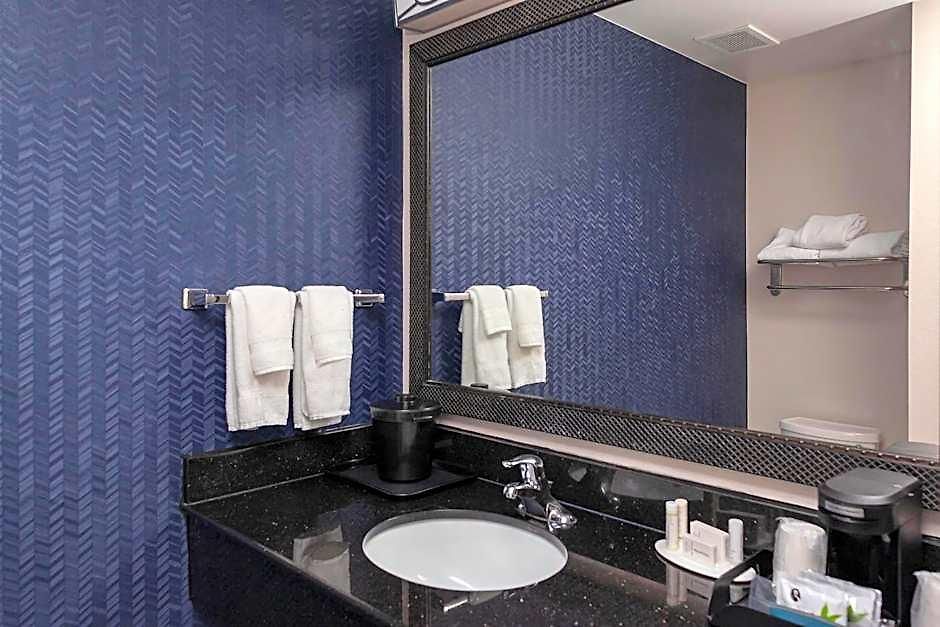 Fairfield & By Marriott Matthews Hotel Charlotte