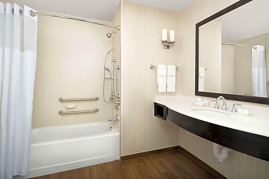 Hilton Garden Airport 3* Charlotte