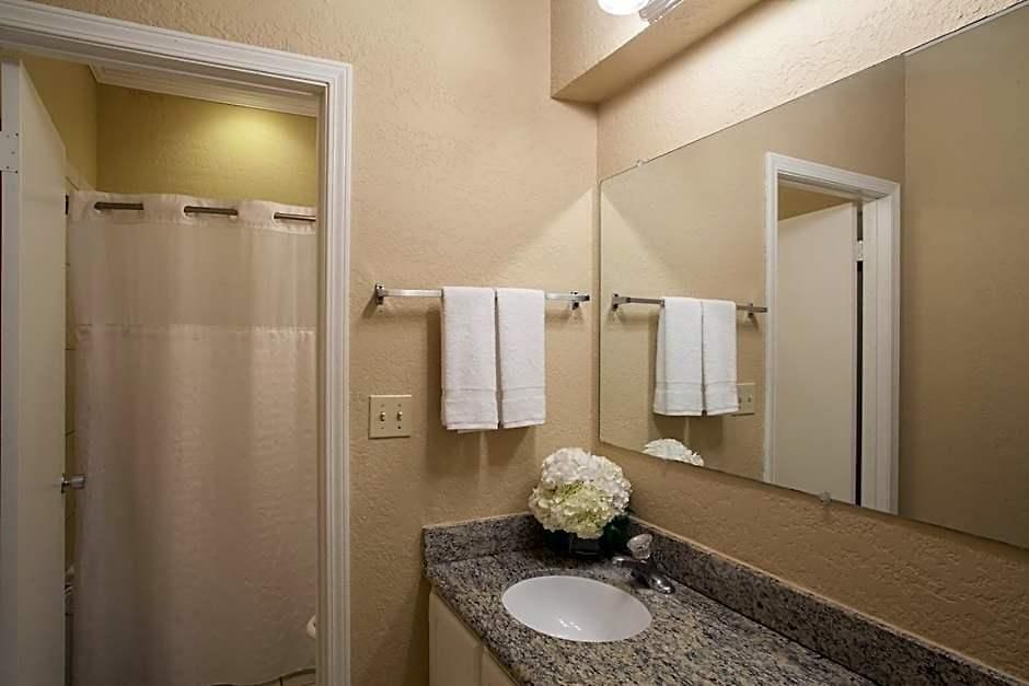 Surestay By Western Executive Park Charlotte