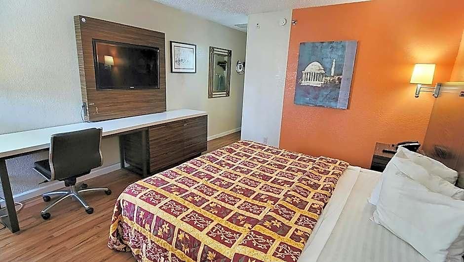 & 4 Less Motel 2*