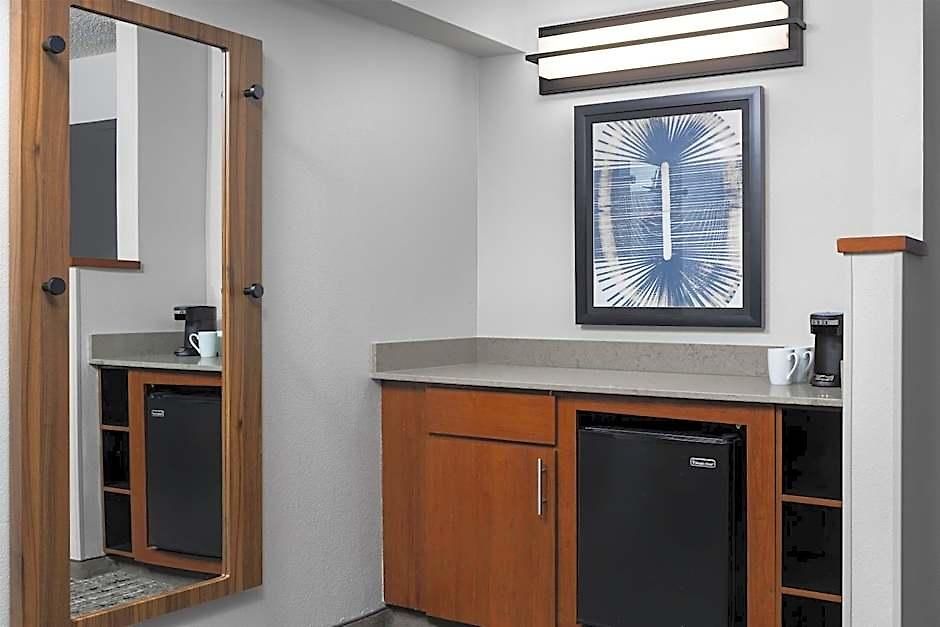 Hyatt Place Airport/lake Pointe Charlotte