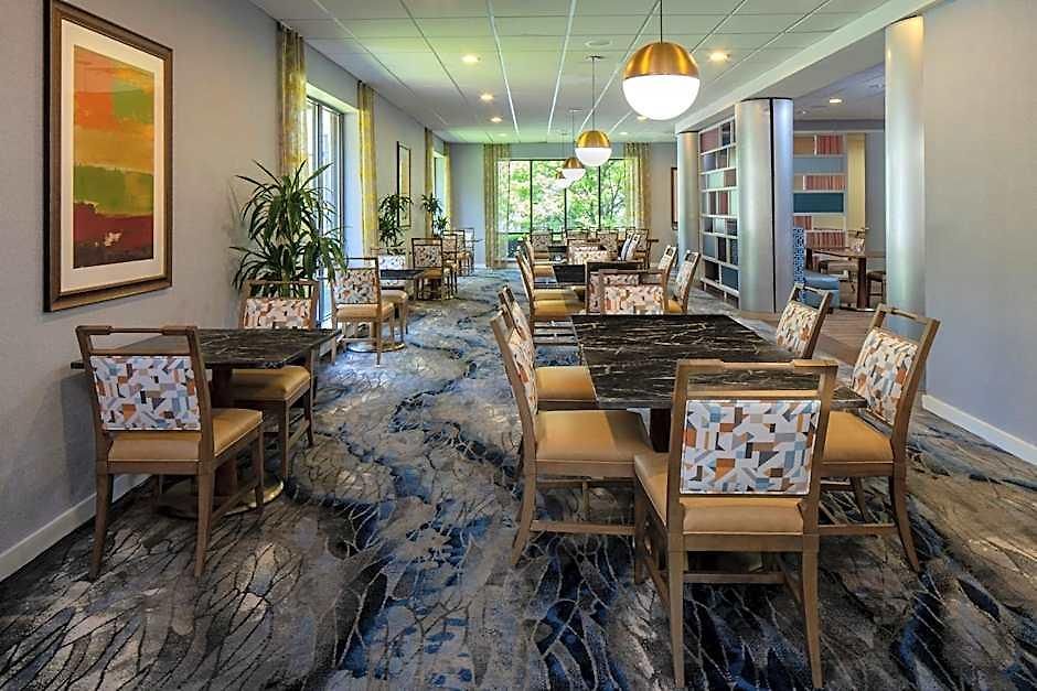 Fairfield & By Marriott Uptown