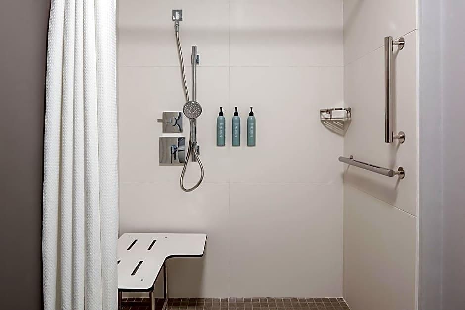 Courtyard By Marriott Ballantyne 3*