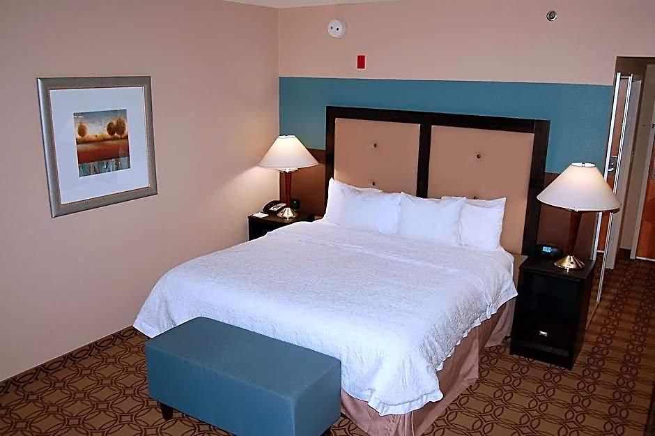 Hotel Hampton & Charlotte-airport
