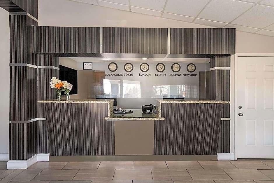 Rodeway Airport Area Inn Charlotte