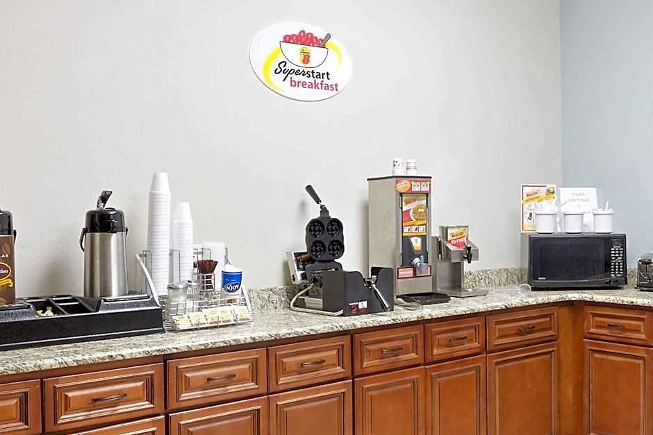 Inn Rodeway Airport Area 4*
