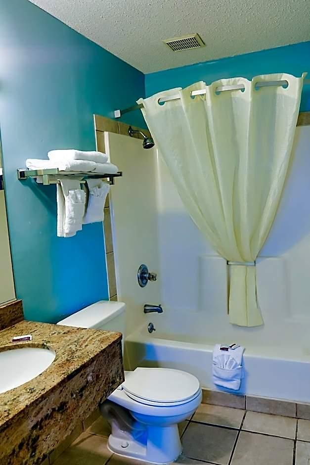 Super 8 By Wyndham 2* Charlotte