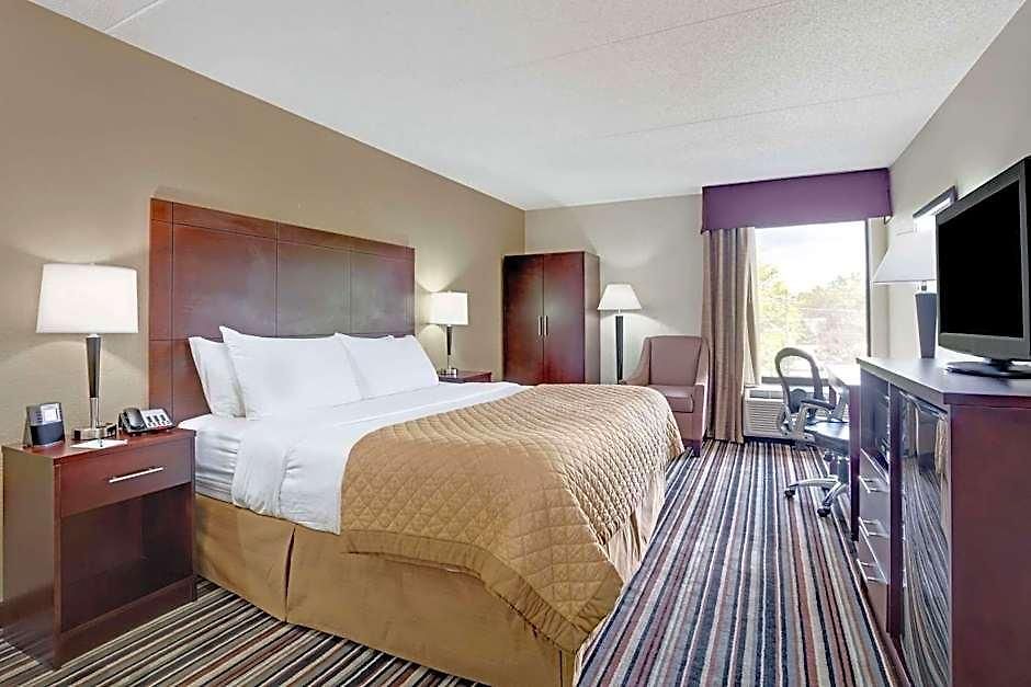 Wyndham Garden Airport Southeast Hotel Charlotte
