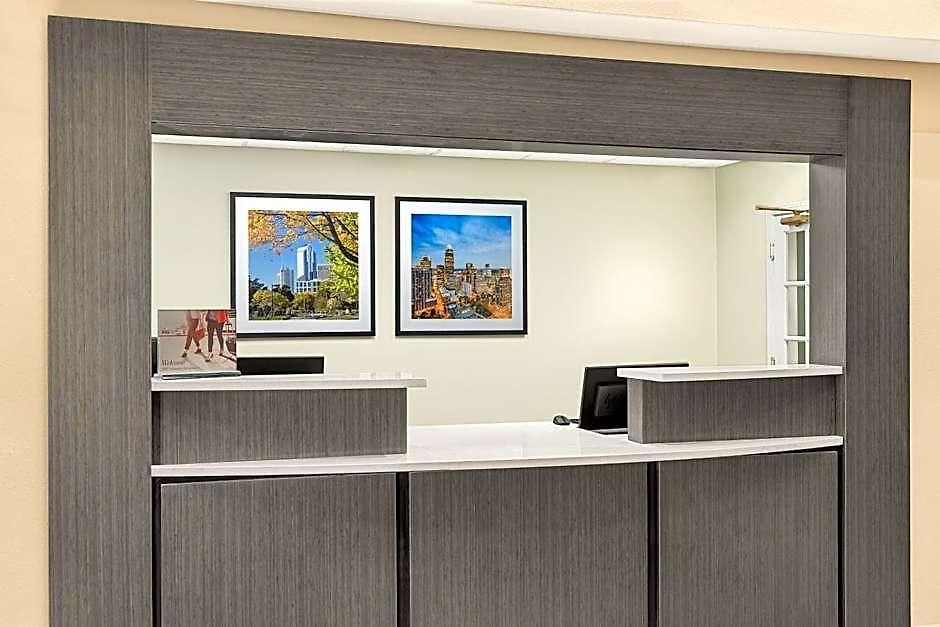 Candlewood - - Arrowood By Ihg Hotel Charlotte