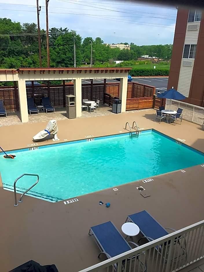 Candlewood - - Arrowood By Ihg