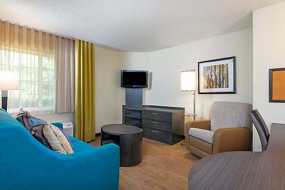 Candlewood - - Arrowood By Ihg Hotel