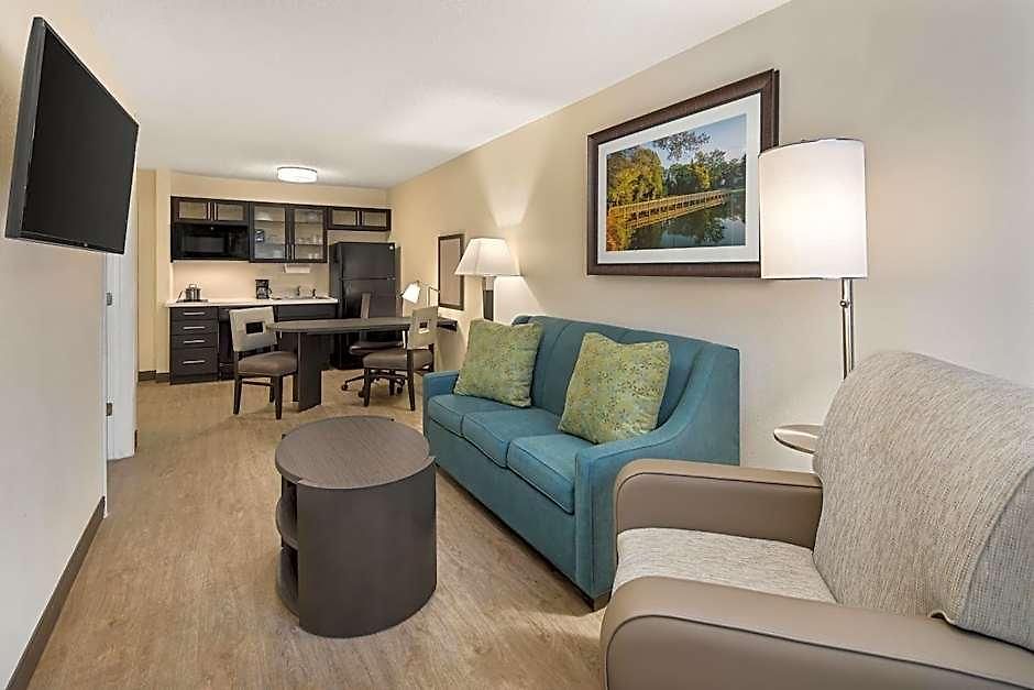 Candlewood - - Arrowood By Ihg