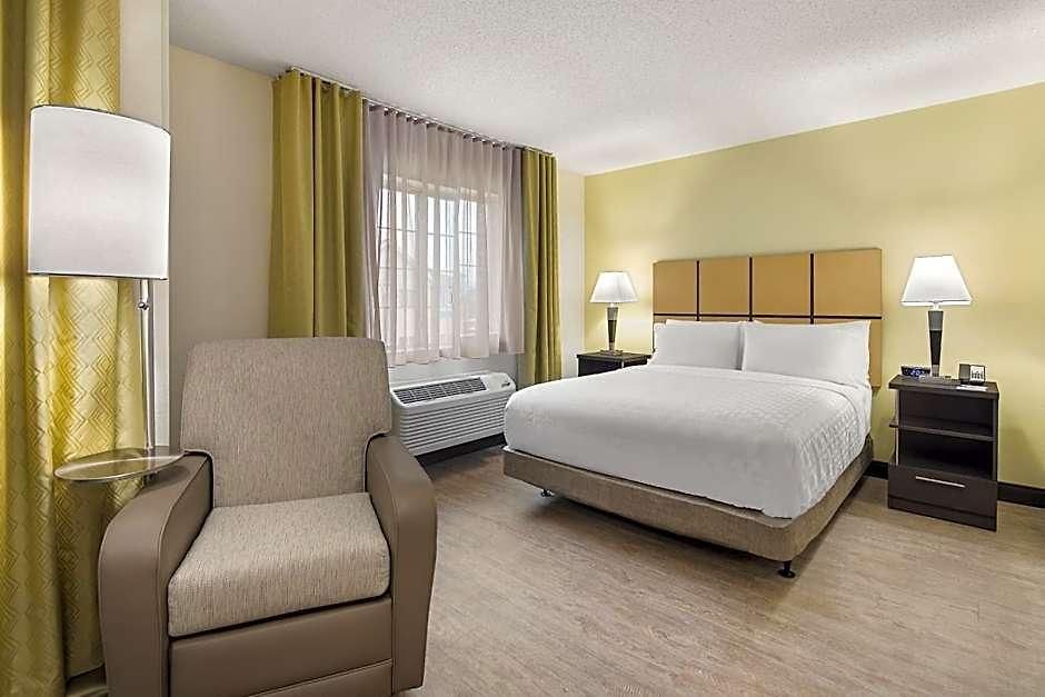 Candlewood - - Arrowood By Ihg Hotel