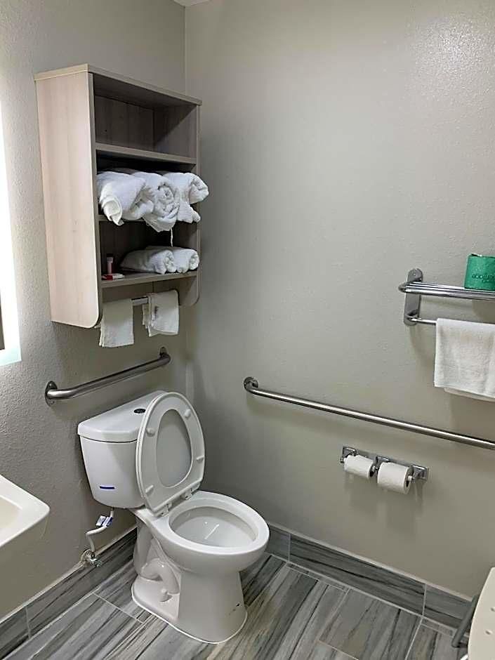 Microtel By Wyndham Airport Hotel Charlotte