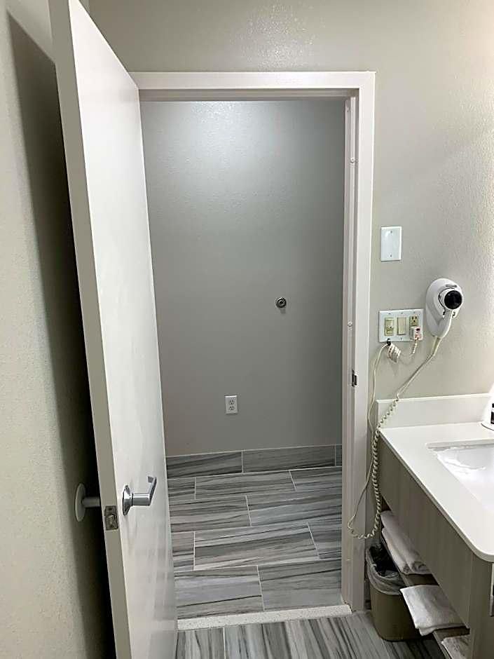 Microtel By Wyndham Airport Charlotte