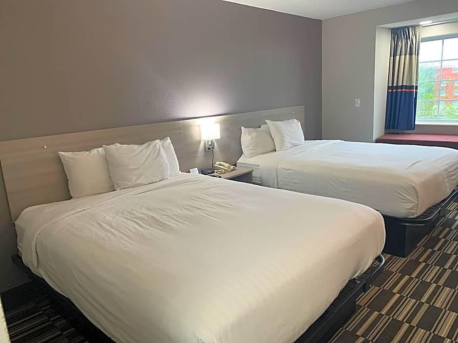 Microtel By Wyndham Airport 3*