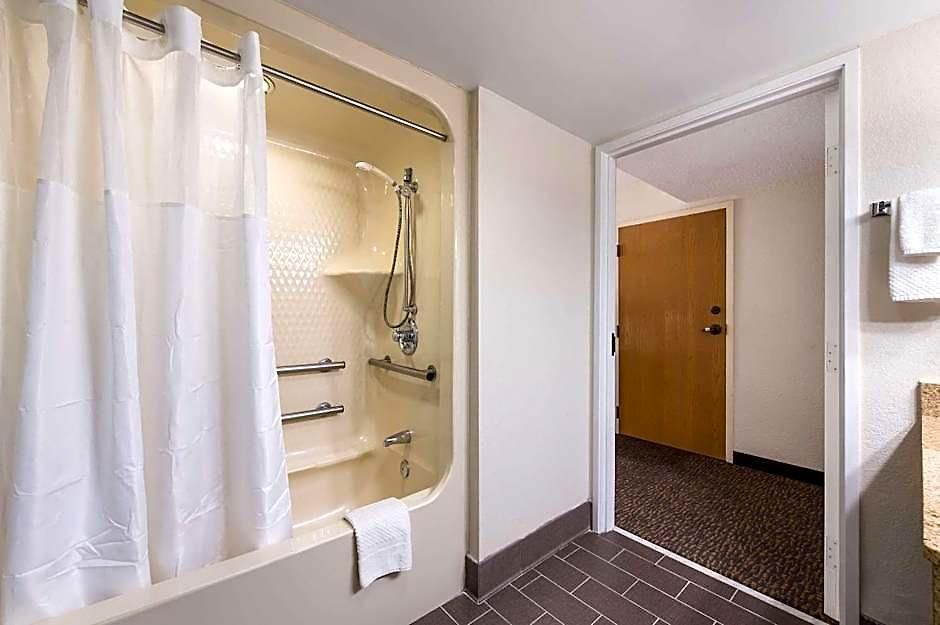 Sleep Northlake Inn 4*