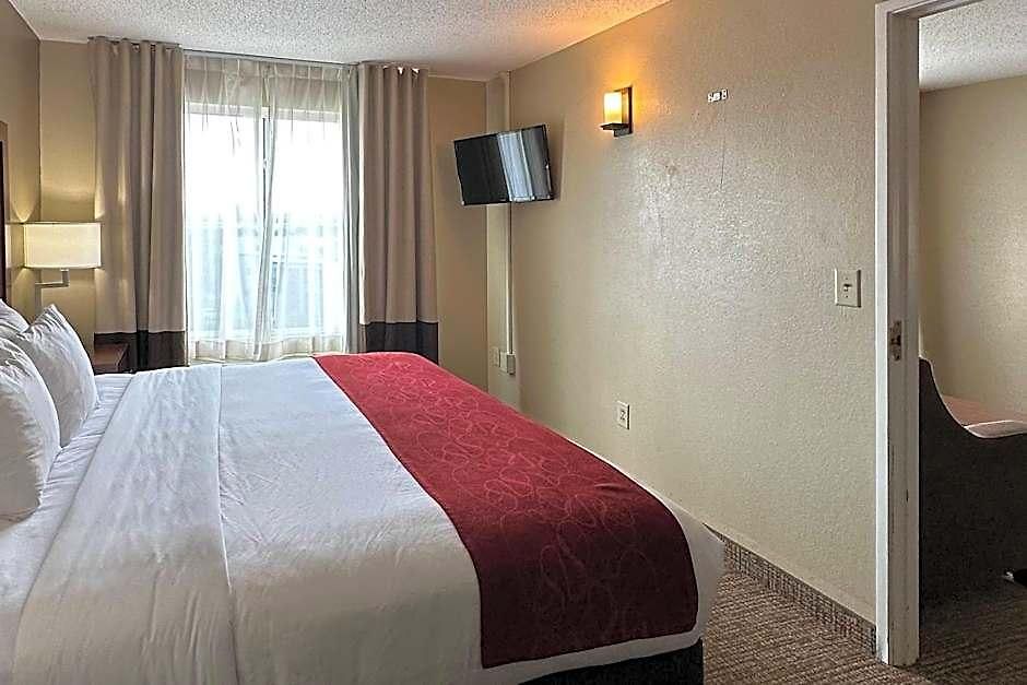 Hotel By Ihg