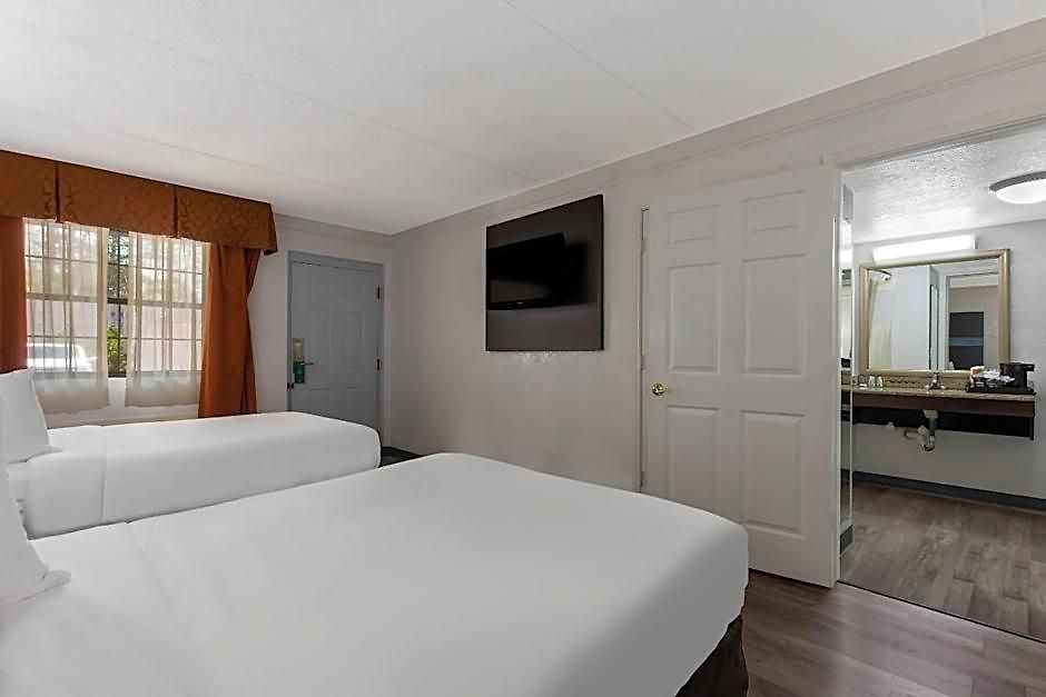 Quality & Airport Hotel Charlotte