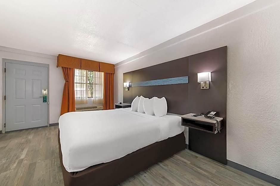 Quality & Airport Hotel