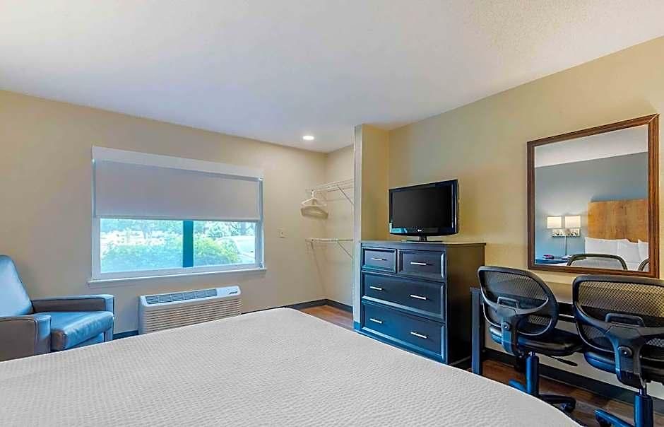 Extended America Select - - Tyvola Rd Charlotte
