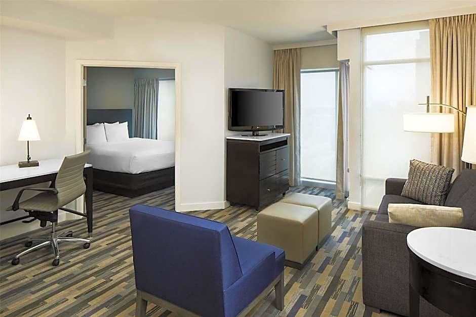 Hyatt House Center Hotel 3*
