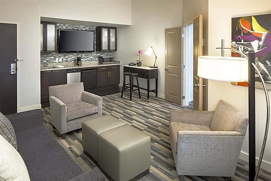 Hyatt House Center Hotel 3*