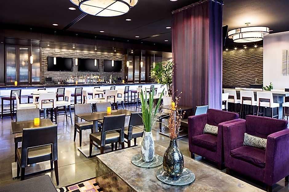 Hyatt House Center 3*