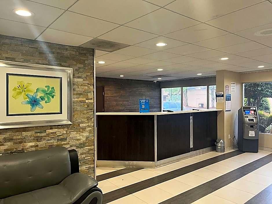 Hotel 6 Charlotte, Nc - Airport South 2*